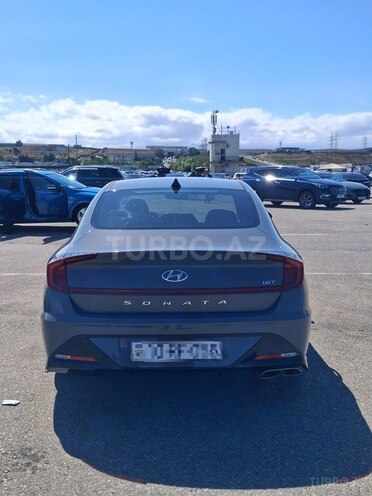 Hyundai Sonata-8