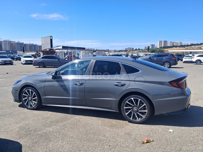 Hyundai Sonata-6