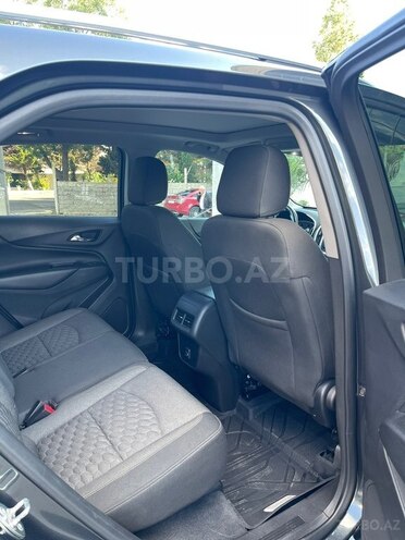 Chevrolet Equinox-7