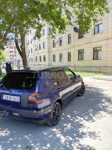 Volkswagen Golf-8