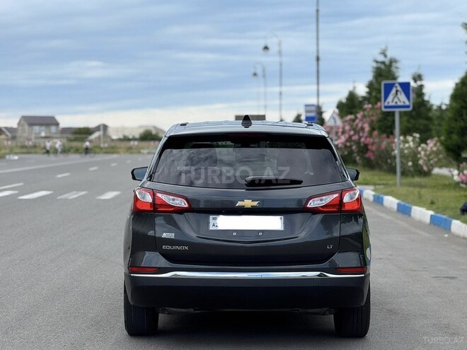 Chevrolet Equinox-8