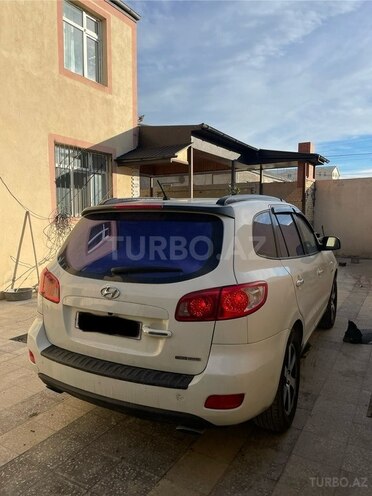 Hyundai Santa Fe-4