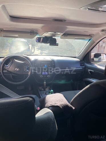 Hyundai Santa Fe-8
