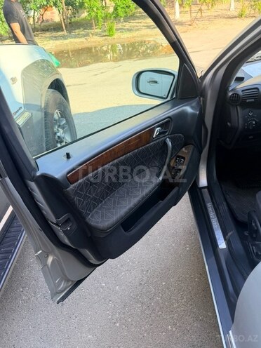 Mercedes C 240-15