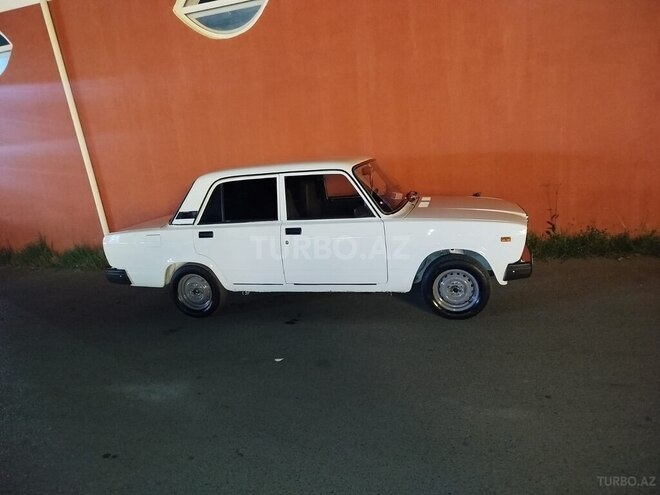 LADA (VAZ) 2107-3