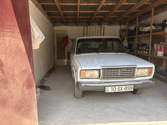 LADA (VAZ) 2107-5