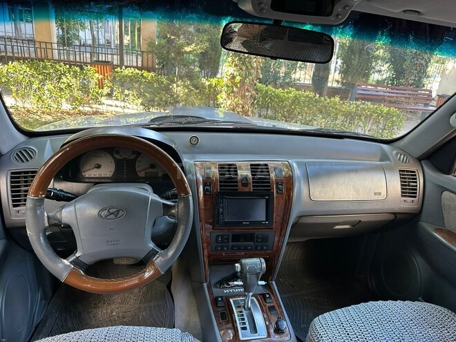 Hyundai Terracan-5