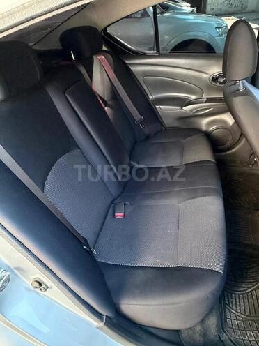 Nissan Sunny-7