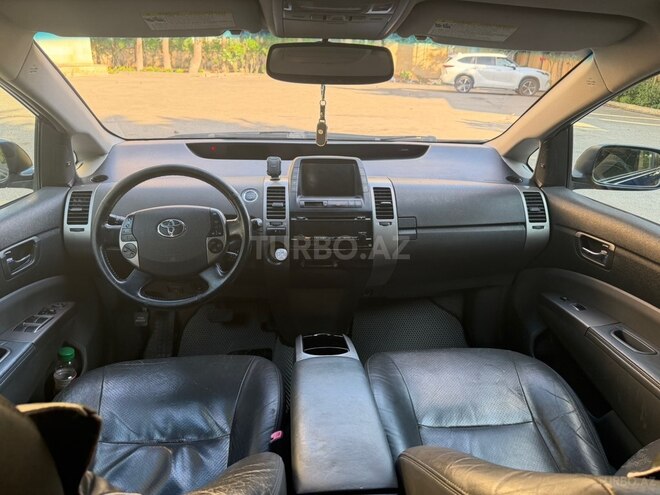 Toyota Prius-9