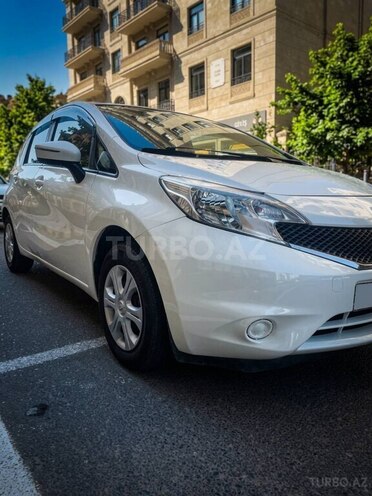 Nissan Note-7