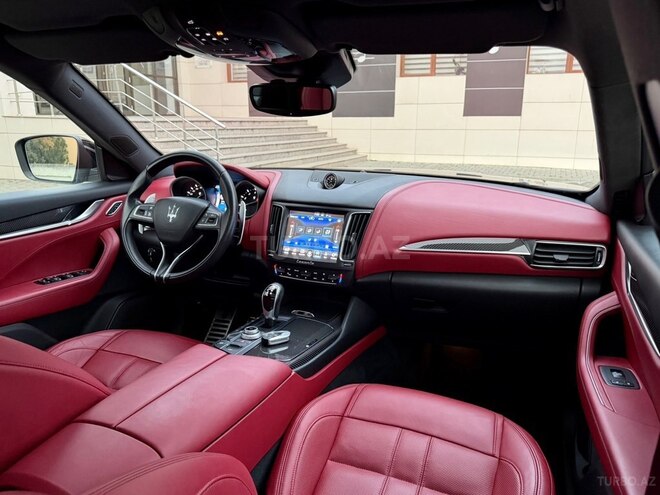 Maserati Levante-15
