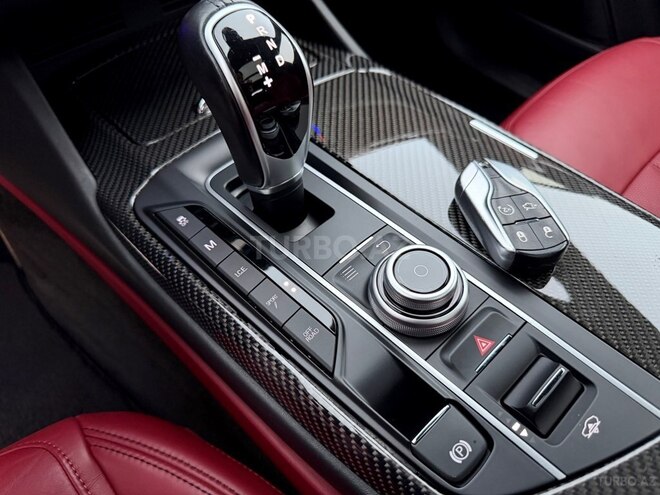 Maserati Levante-17