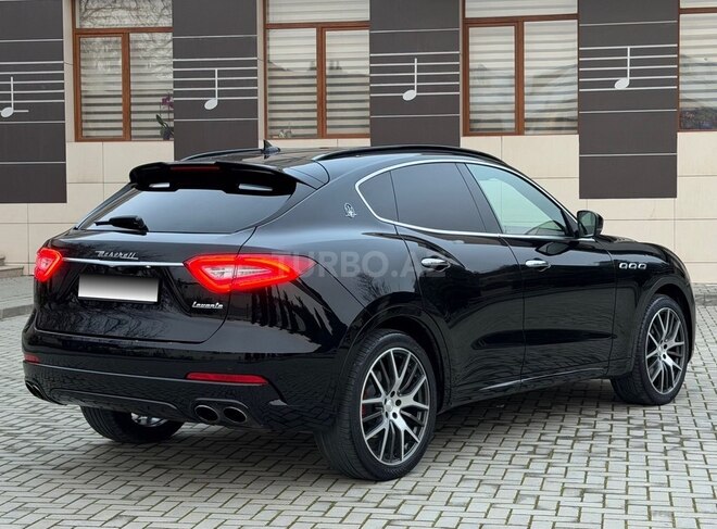 Maserati Levante-5