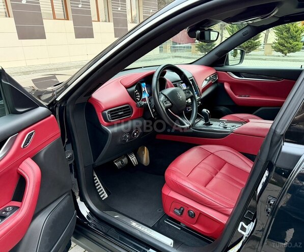 Maserati Levante-19