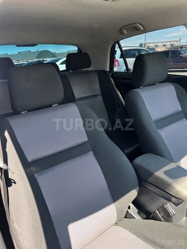 Toyota Corolla-4