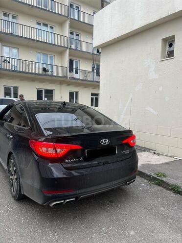 Hyundai Sonata-2