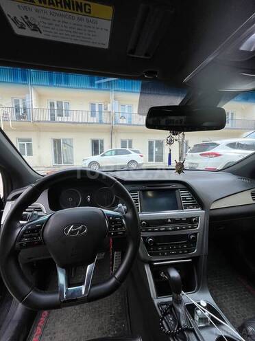 Hyundai Sonata-3