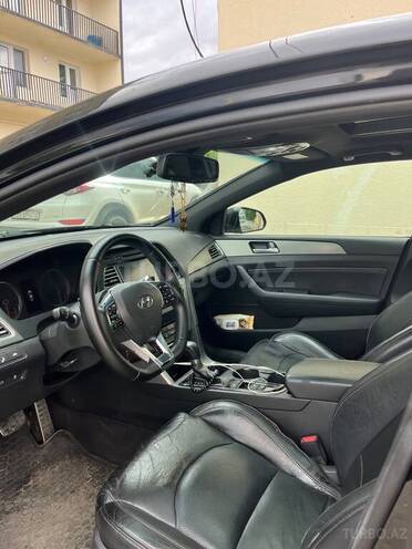 Hyundai Sonata-6