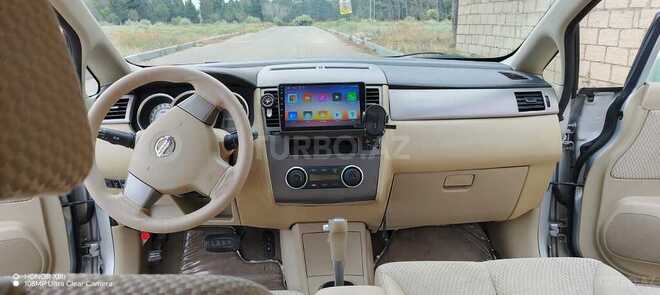 Nissan Tiida-6