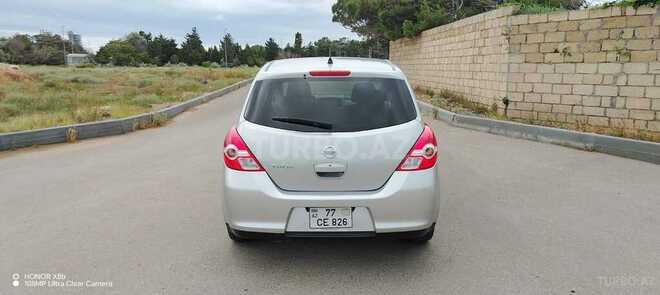 Nissan Tiida-8