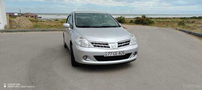 Nissan Tiida-17