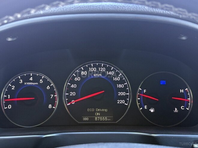 Hyundai Santa Fe-8