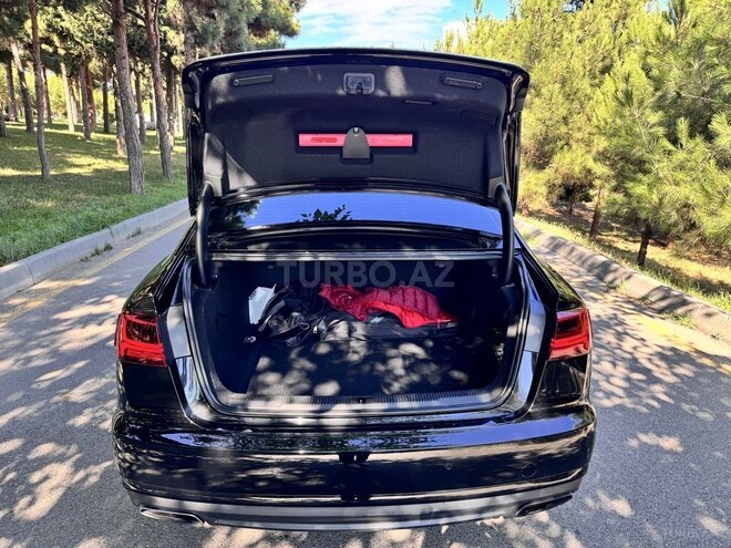 Audi A6-4