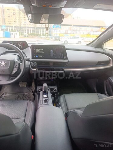Toyota Prius-6