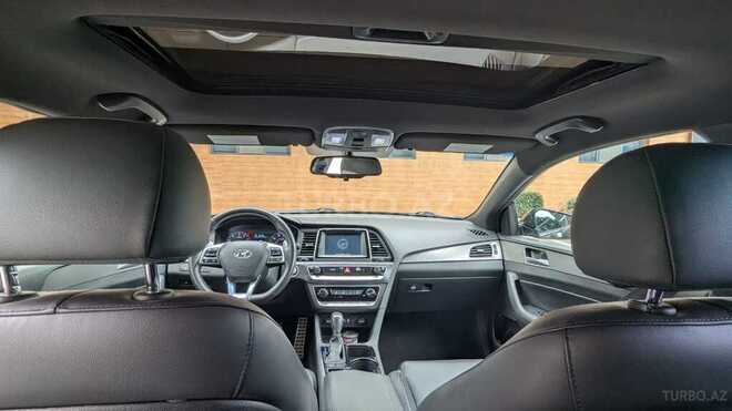 Hyundai Sonata-8