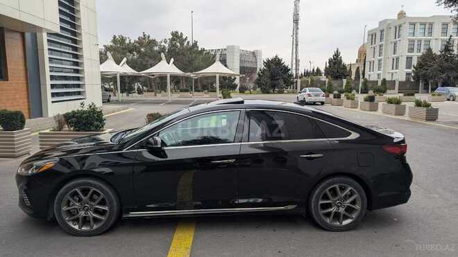 Hyundai Sonata-11