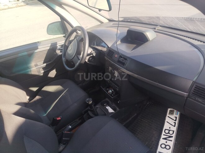 Opel Meriva-6
