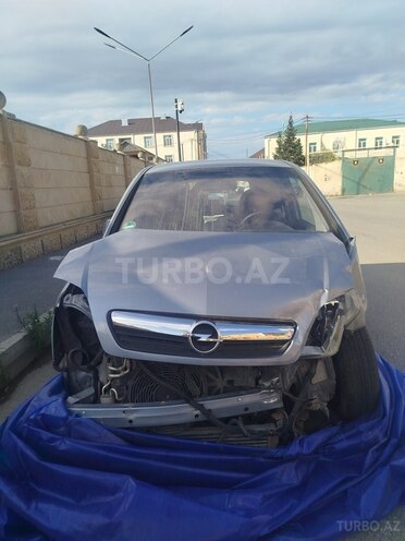 Opel Meriva-3