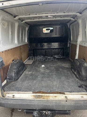Ford Transit-6