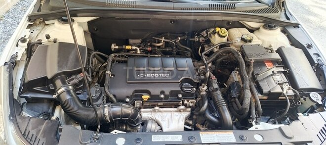 Chevrolet Cruze-9