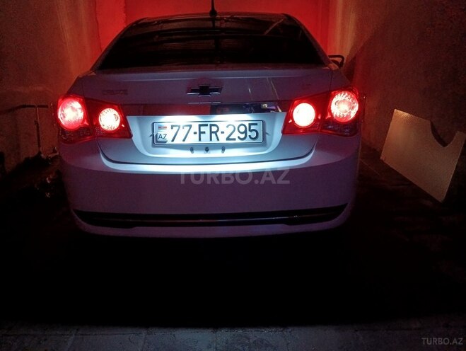 Chevrolet Cruze-6