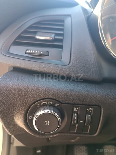 Opel Astra-9