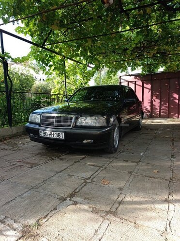 Mercedes C 180-2
