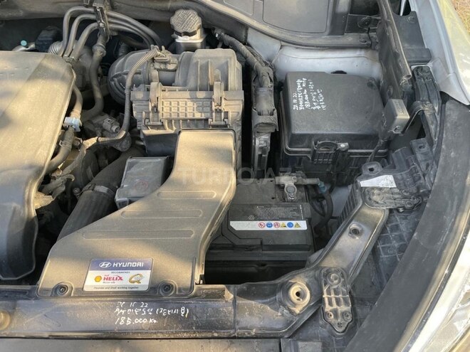 Hyundai Santa Fe-13