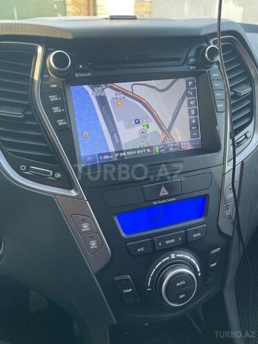 Hyundai Santa Fe-5