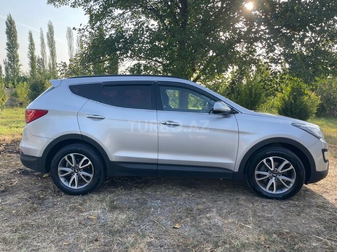 Hyundai Santa Fe-6