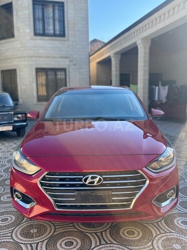Hyundai Accent-3