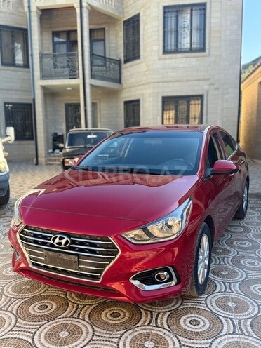 Hyundai Accent-1