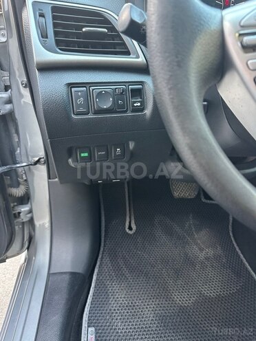 Nissan Sentra-2