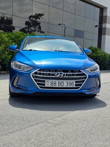 Hyundai Elantra-2