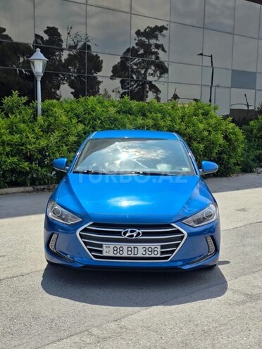 Hyundai Elantra-15