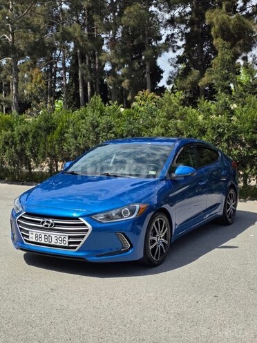 Hyundai Elantra-20
