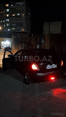 Kia Rio-10