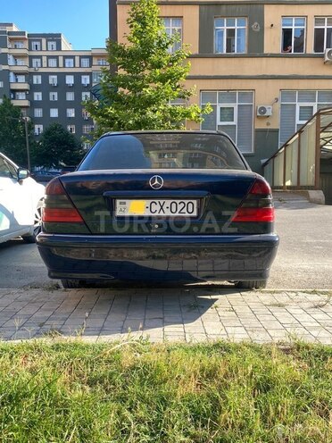 Mercedes C 200-2