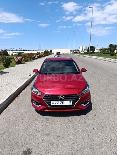 Hyundai Accent-1