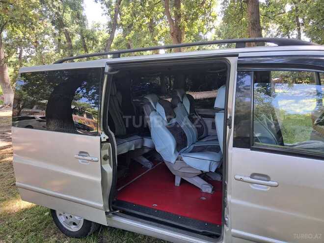 Mercedes Vito 108 D-11